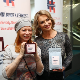 Hana Kynychová s herečkou Bárou Štěpánovou.