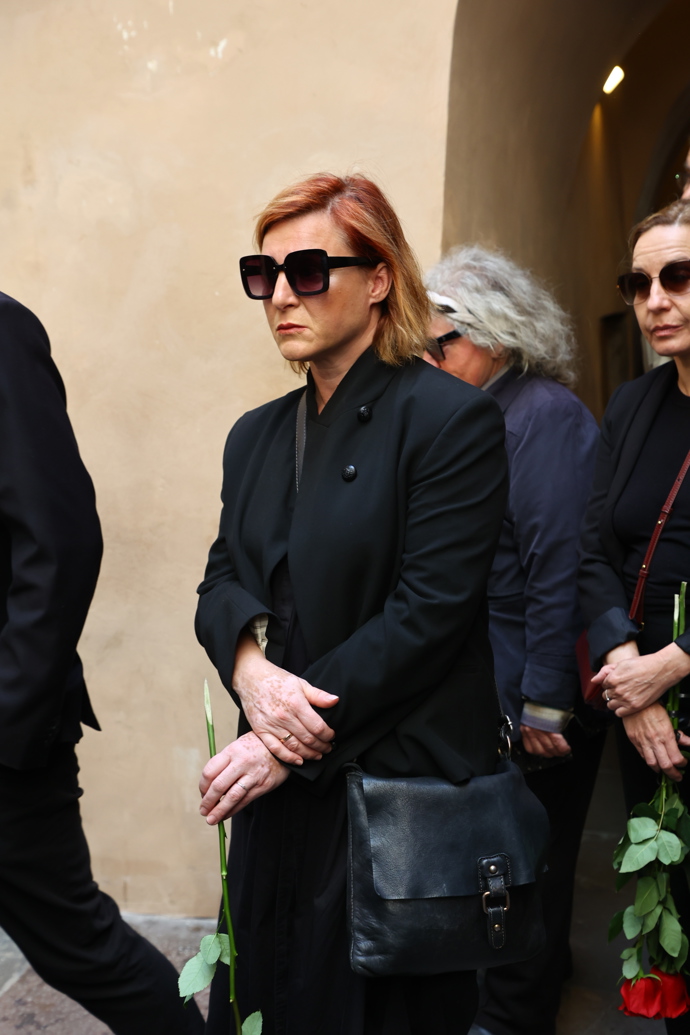 Dorazila zdrcená Lenka Krobotová. 