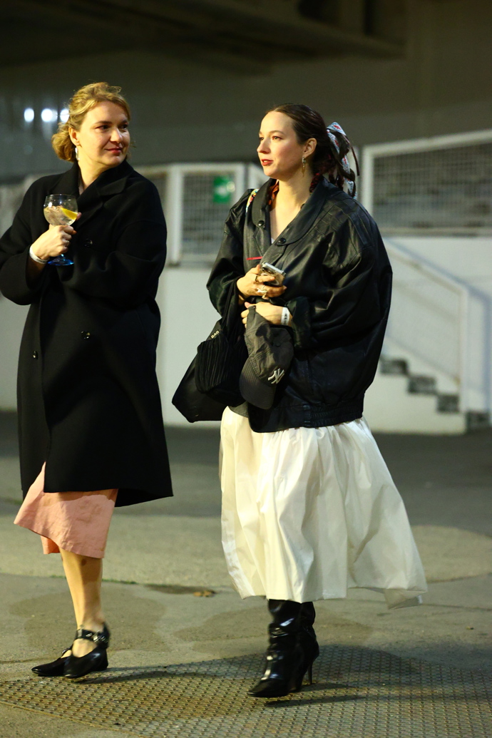 Berenika Kohoutová na cestě domů.