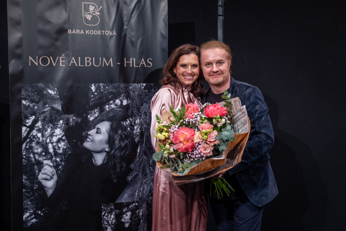 Pavel Šporcl může být na svoji manželku pyšný. 