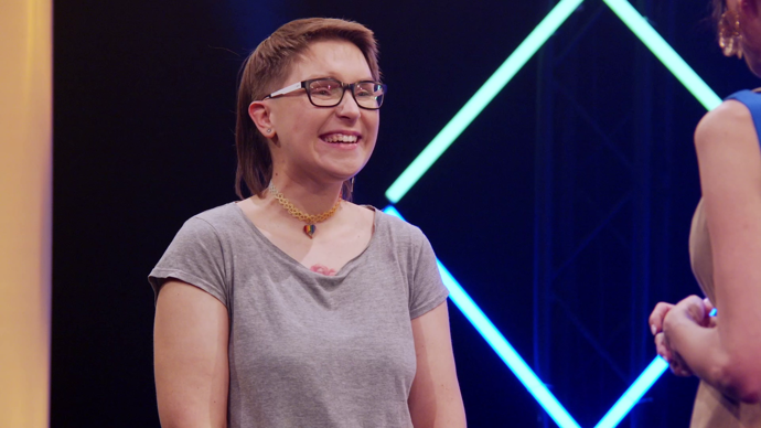 Enn se vrátila do nahé seznamky podruhé.