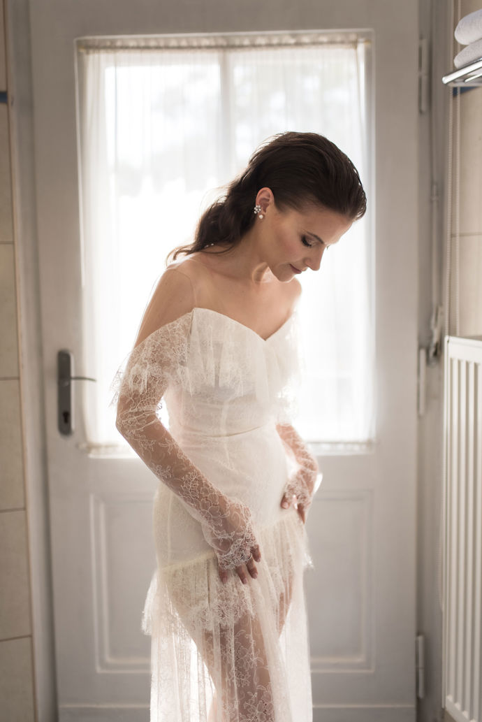 ...s módní a přitom nadčasovou krajkou se dá ale pracovat různě.