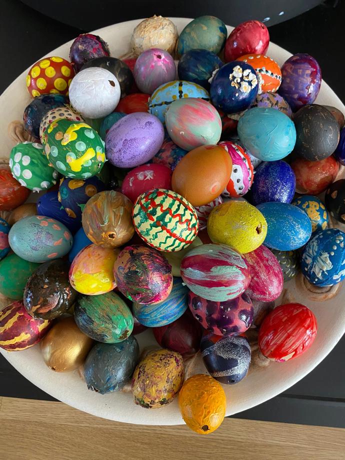 Všechna vejce jsou vyfoukaná a ručně malovaná - Lucie s dětmi si je totiž každoročně schovává. 