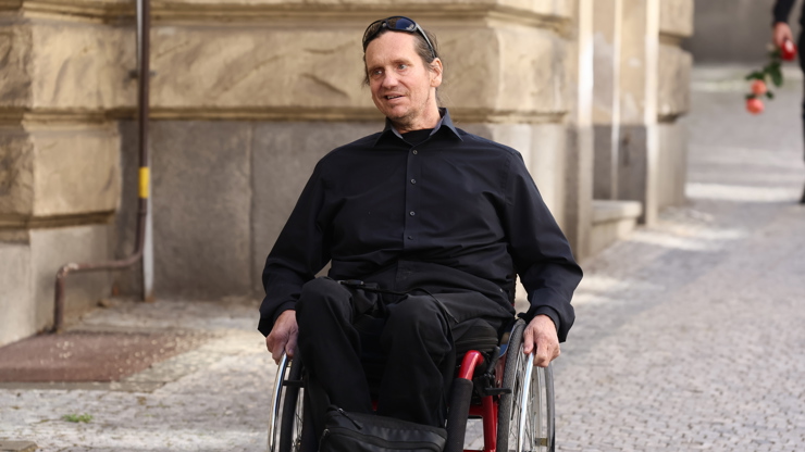 Poslední rozloučení si nenechal ujít herec Jan Potměšil.