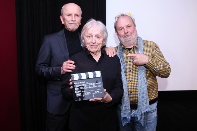 Václav Neckář pokřtil staronovou Píseň pro mne. 