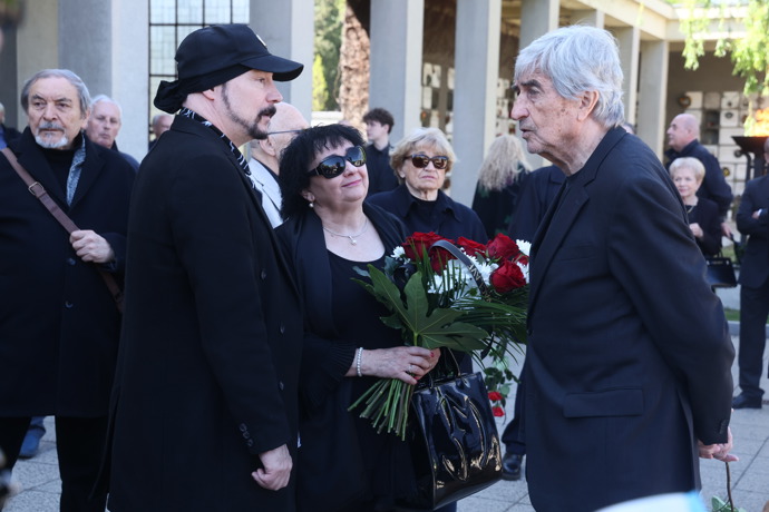 Bohuš Matuš na pohřbu Václava Hybše.