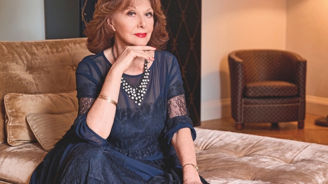 Saskia Burešová
