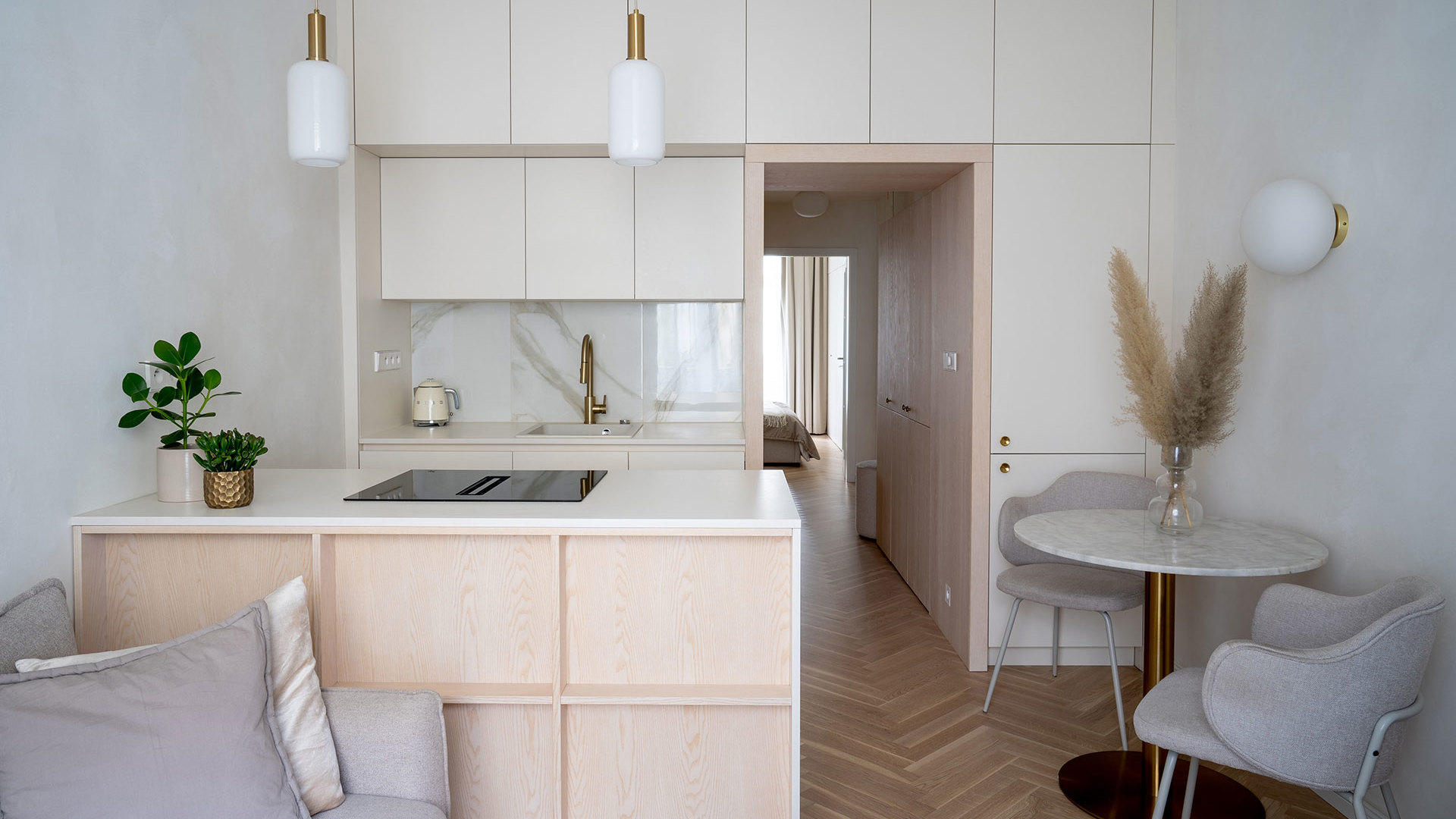 Minimalistické zásahy v malém bytě, ale s maximálním efektem: 38 m² plných inspirace