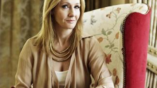 J. K. Rowling napsala novou knihu, a tentokrát pro dospělé!