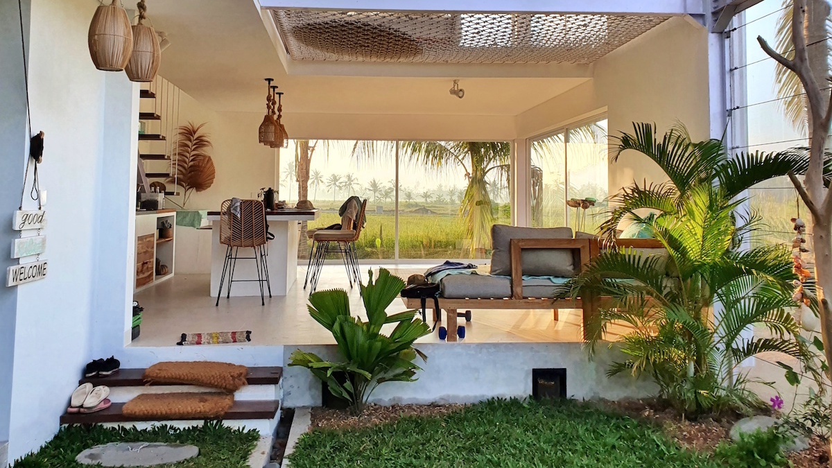 Češka se svým partnerem buduje moderní farmu na Bali