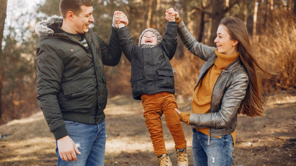 Výchova dětí bez přehnané kontroly - lighthouse parenting. Rodič je pro dítě jako maják.
Výchova dětí bez přehnané kontroly - lighthouse parenting. Rodič je pro dítě jako maják.
