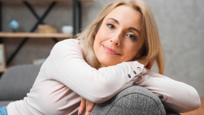 Jaké vitaminy a doplňky potřebují ženy po čtyřicítce
