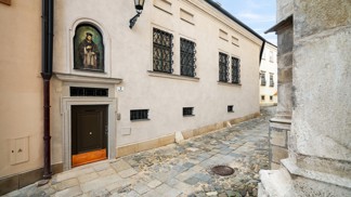 Tajemství Kanovnického domu: Středověké hradby i moderní architektura v srdci Brna Tajemství Kanovnického domu: Středověké hradby i moderní architektura v srdci Brna