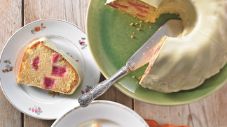 Recept: Bábovka s rebarborou