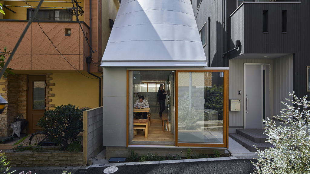 Při návrhu se architekt zaměřil na možnosti přirozeného slunečního světla.
