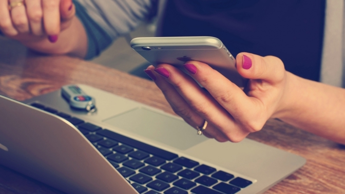 Aplikace, které by vám neměly chybět v mobilu – podle 3 žen pracujících v IT