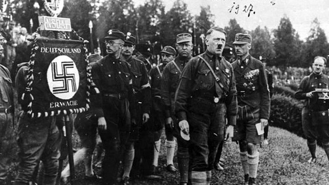 Adolf Hitler a nacističtí vůdci
