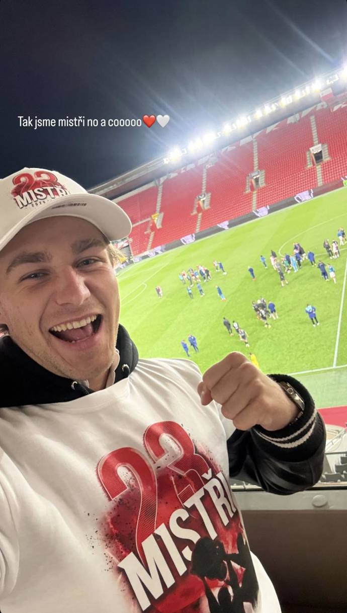 Jakub Mareš na stadionu.
