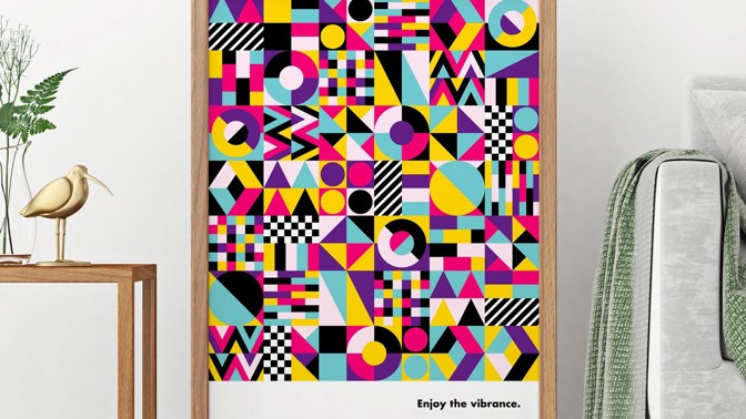 Staré pouzdra VHS, grafika 90. let, oblečení nebo dokonce hudba z té doby. To všechno můžeme najít na jedinečných plakátech českého designéra.
Staré pouzdra VHS, grafika 90. let, oblečení nebo dokonce hudba z té doby. To všechno můžeme najít na jedinečných plakátech českého designéra.