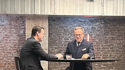 FOTO: Prvním hostem nedělního pořadu Poledne s Moravcem byl ministr zahraničí Petr Macinka.