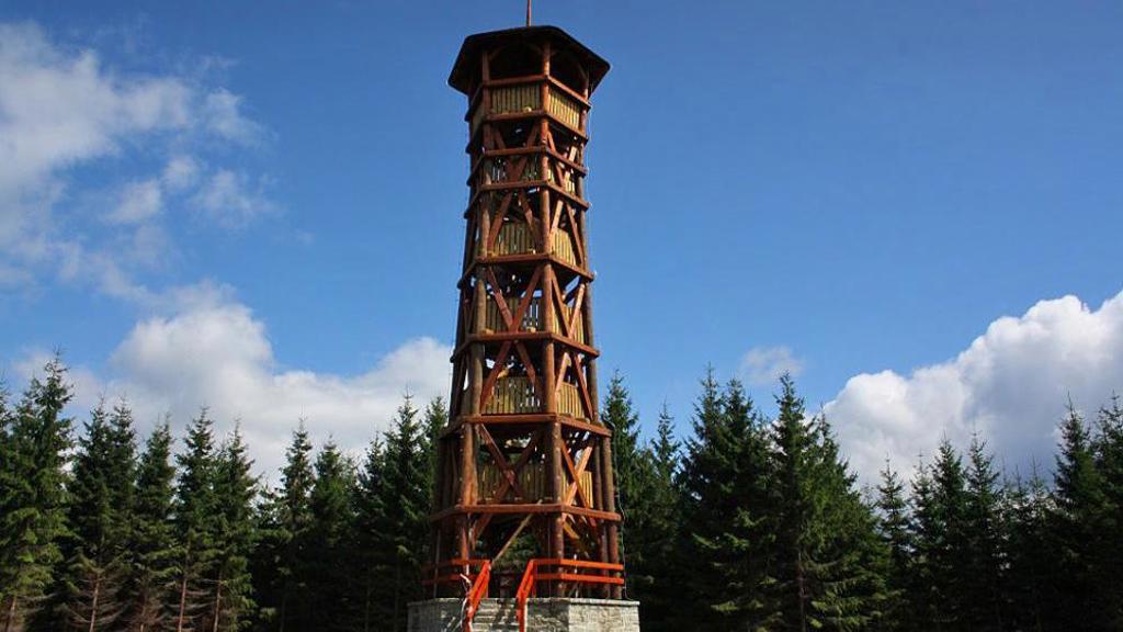 Přes tři rozhledny