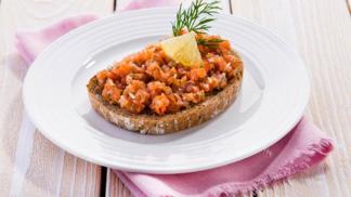 Zdravé silvestrovské pochoutky 2: Lososový tartar