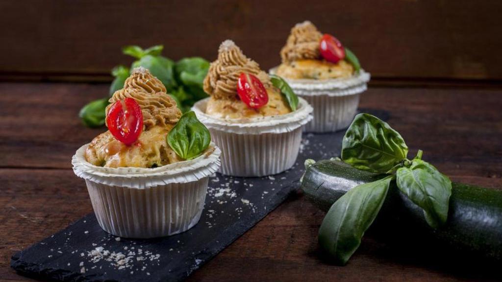 Sýrovo-cuketové cupcaky se sušenými rajčaty