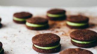 3 super recepty z matcha čaje: sušenky, makronky a cappuccino