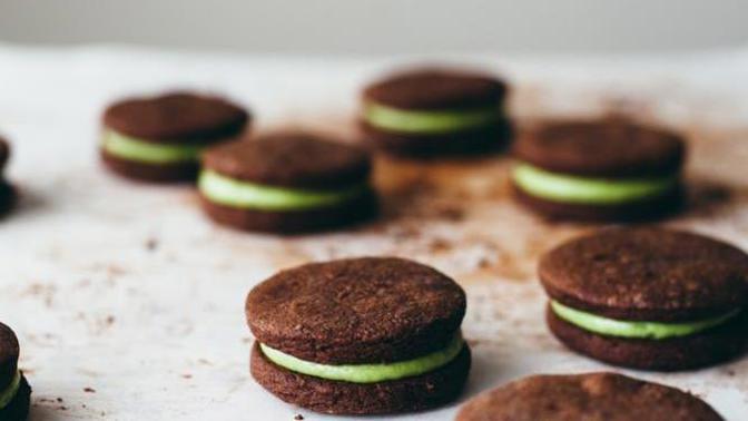 3 super recepty z matcha čaje: sušenky, makronky a cappuccino