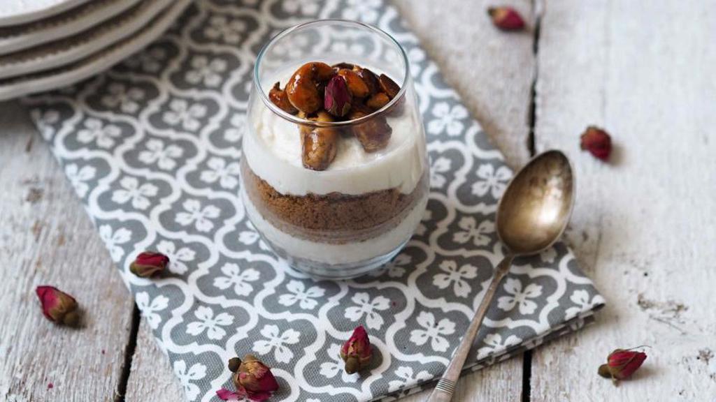 Recept: Karamelový dezert s mascarpone a zkaramelizovanými ořechy Recept: Karamelový dezert s mascarpone a zkaramelizovanými ořechy