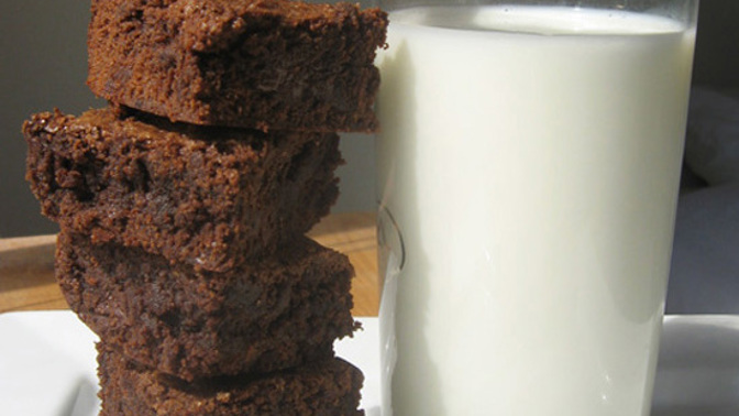 Žena připravila brownies z mateřského mléka. Hádejte, jak reagovalo okolí