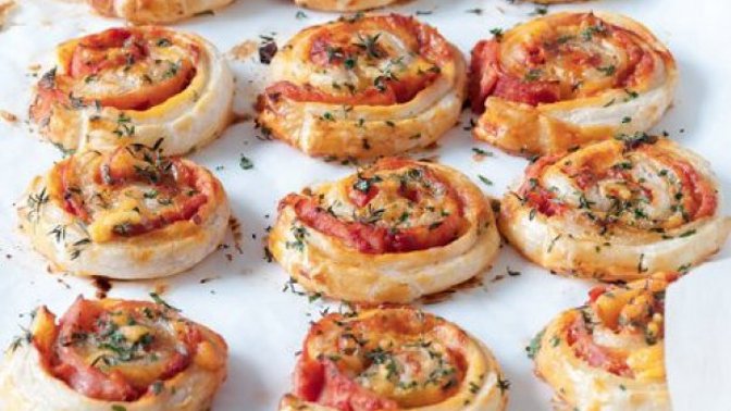 Snadný recept: Pizza větrníky Snadný recept: Pizza větrníky