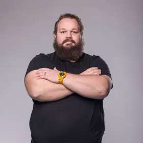 Tomáš chce změnit svůj život.
