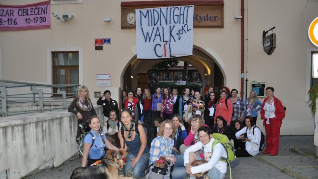 Jak pomoci seniorům? Půlnočním pochodem s nadací Sue Ryder! Jak pomoci seniorům? Půlnočním pochodem s nadací Sue Ryder!