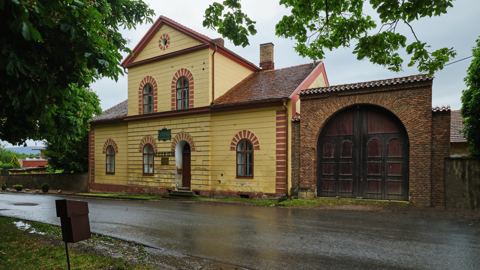 Liteň