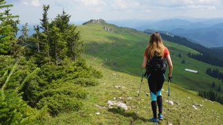 turistka na horách turistka na horách
