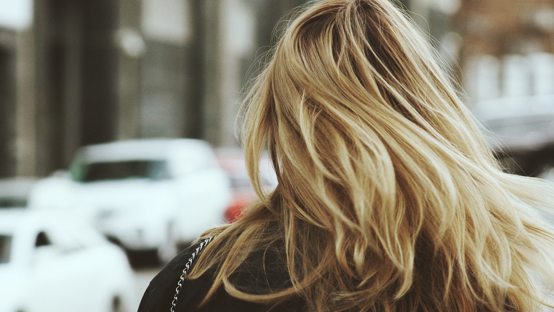Blond