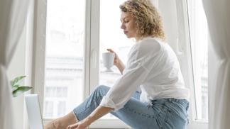 “Mé minulé já, neboj se, všechno bude v pořádku, budeš šťastná,” píše Veronika dopis sama sobě