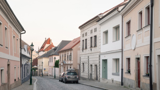 Necitlivé zásahy ze 70. let musely pryč: Rekonstrukce v historickém jádru Kutné Hory vás ohromí