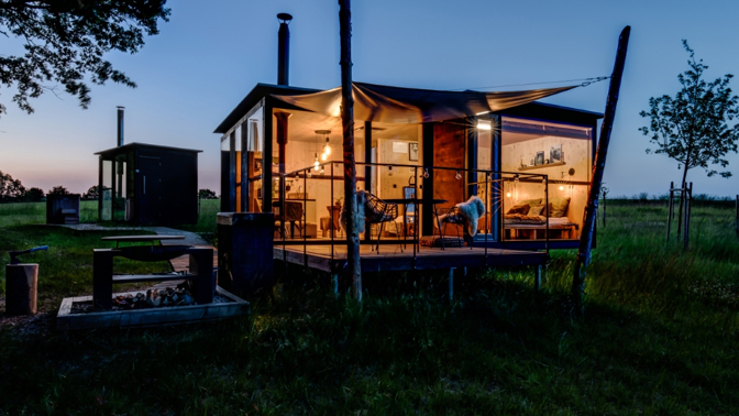 Glamping Two Fingers
