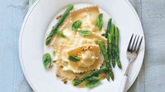 Recept: Ravioly s chřestem a ricottou