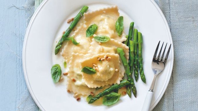 Recept: Ravioly s chřestem a ricottou Recept: Ravioly s chřestem a ricottou