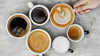Kvíz: Flat white, lungo nebo cappuccino? Ověřte, jak velký znalec kávy skutečně jste