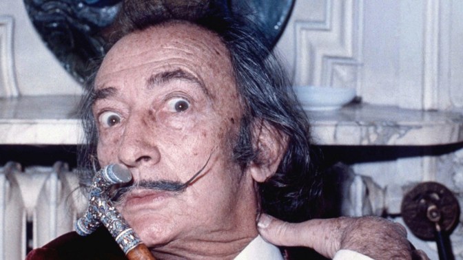 Salvador Dalí
