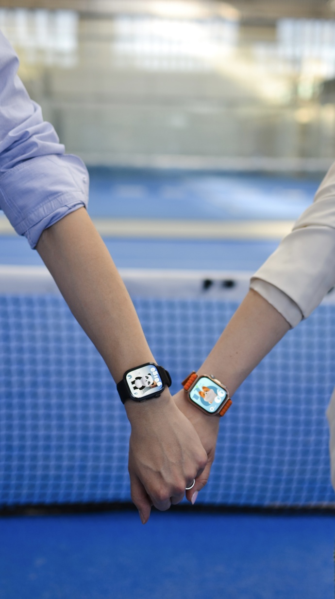 Huawei Watch Fit 5 Pro využijete díky více než stovce sportovních funkcí jako trenéra při nejrůznějších aktivitách a díky monitoringu tepu, dechu, spánku, tělesné teploty a okysličení i jako ostražitého strážce zdraví.