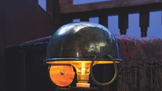 Stolní lampa z kotlíku Stolní lampa z kotlíku