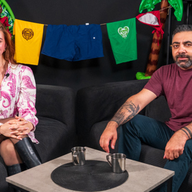 Eva Tesařová v pořadu eXtra Host.