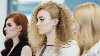 HLASUJTE A VYHRAJTE S L’ORÉAL STYLE & COLOUR TROPHY! HLASUJTE A VYHRAJTE S L’ORÉAL STYLE & COLOUR TROPHY!