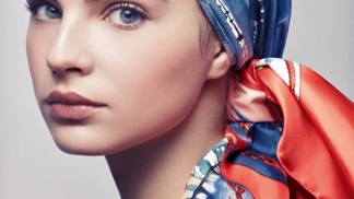 10 trendy tipů, jak si uvázat šátek na hlavě