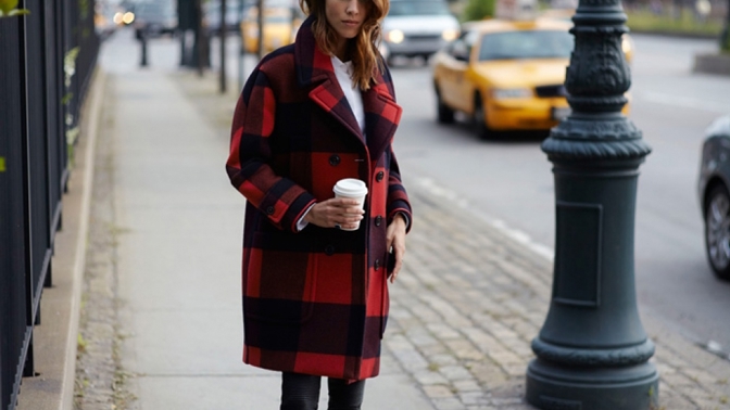 10 let módní ikonou aneb 5 zimních outfitů ve stylu Alexy Chung